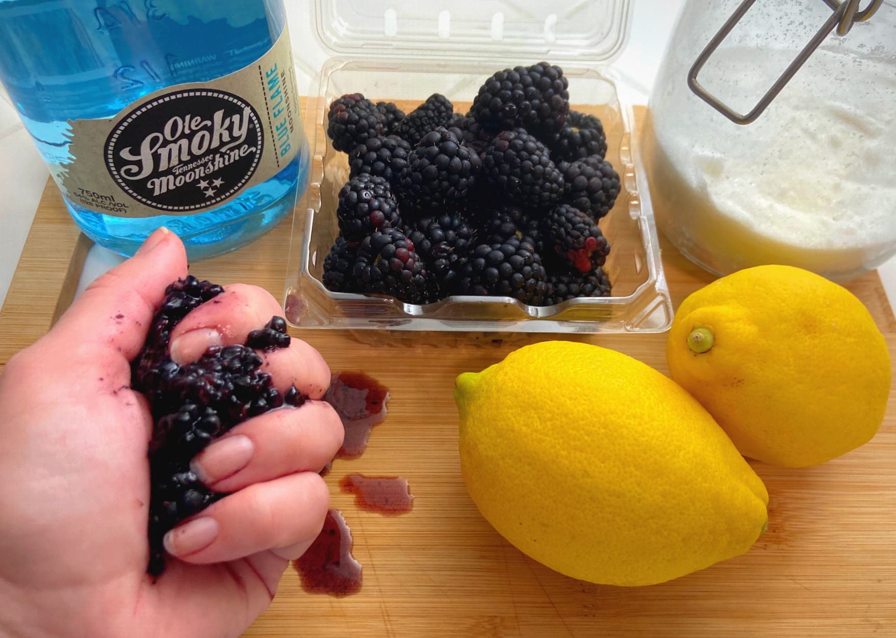 blackberry moonshine smash ingredients
