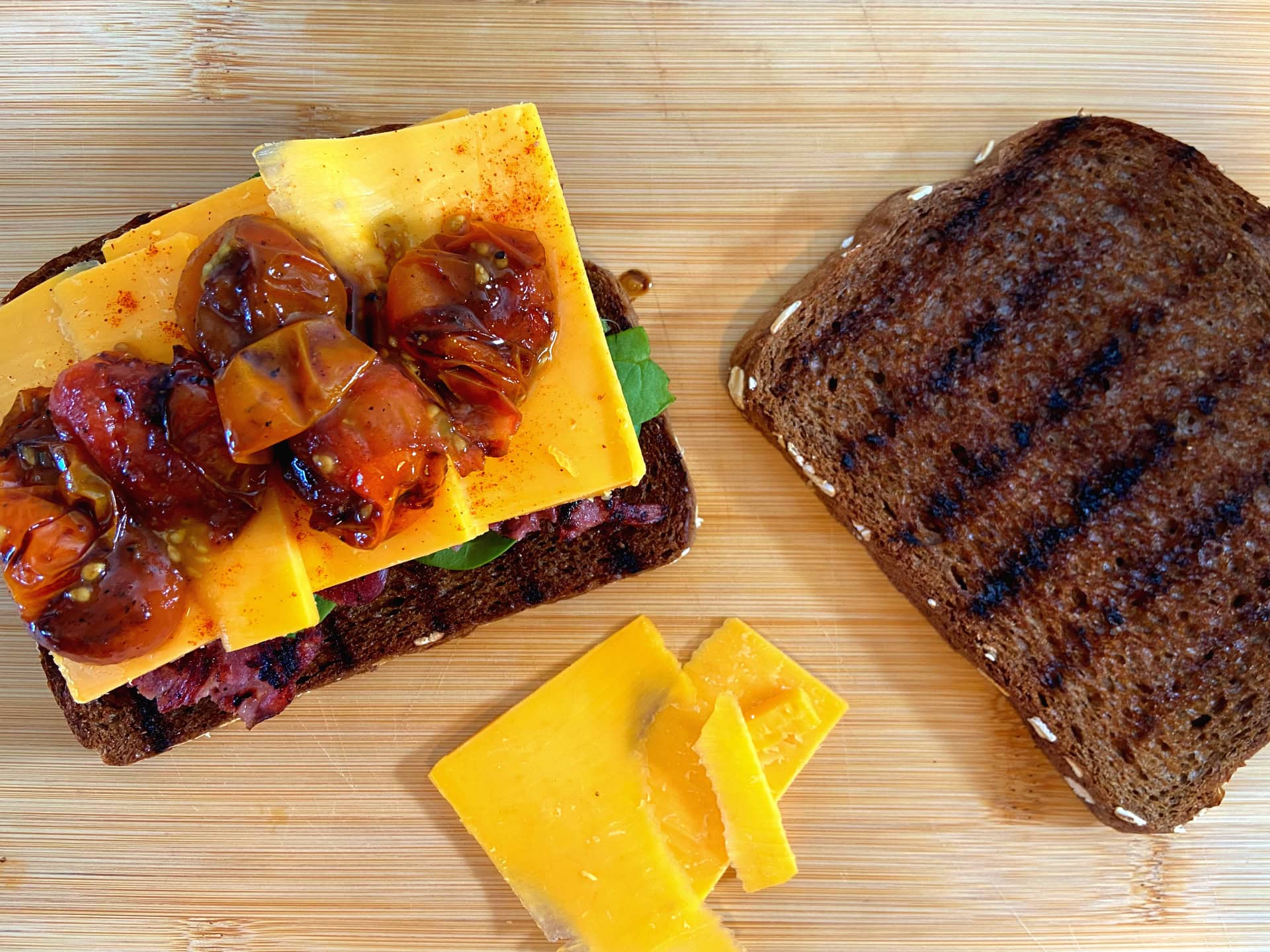 psycho bloody sandwich assembly