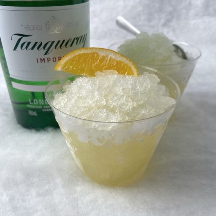 snow gin cocktail