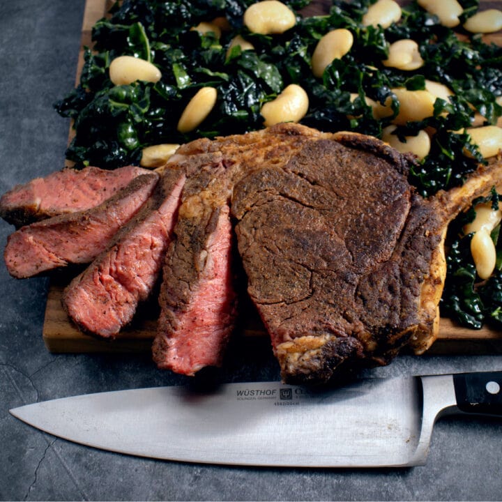 coffee rubbed steak and kale salad