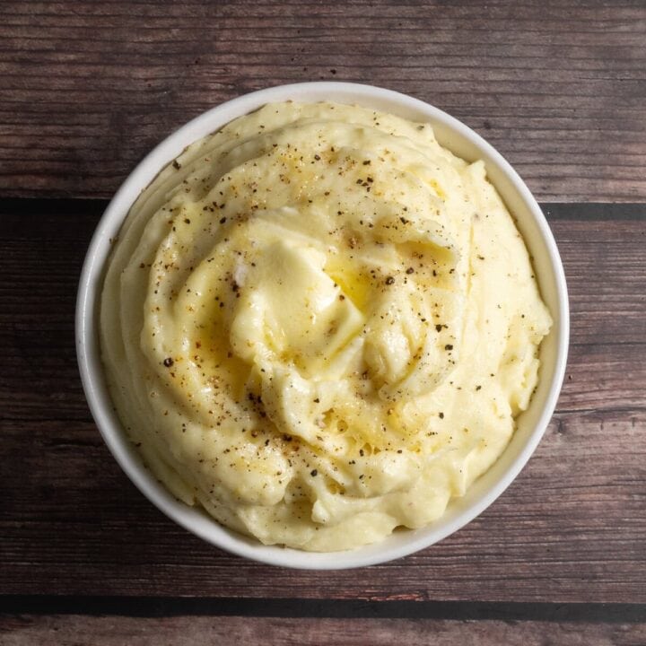 THESE MASHED POTATOES ARE SO CREA MY